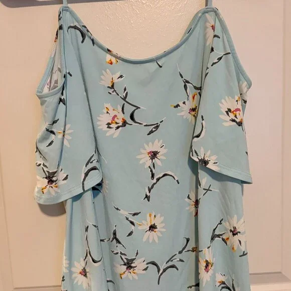 Kaileigh cold shoulder knit top - Picture 1 of 4